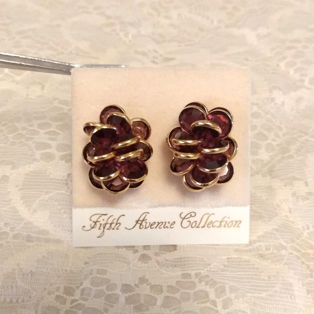 Vintage Purple Crystal Gold Tone Earrings VTG Non-Pierced Clip Earrings - Picture 2 of 9